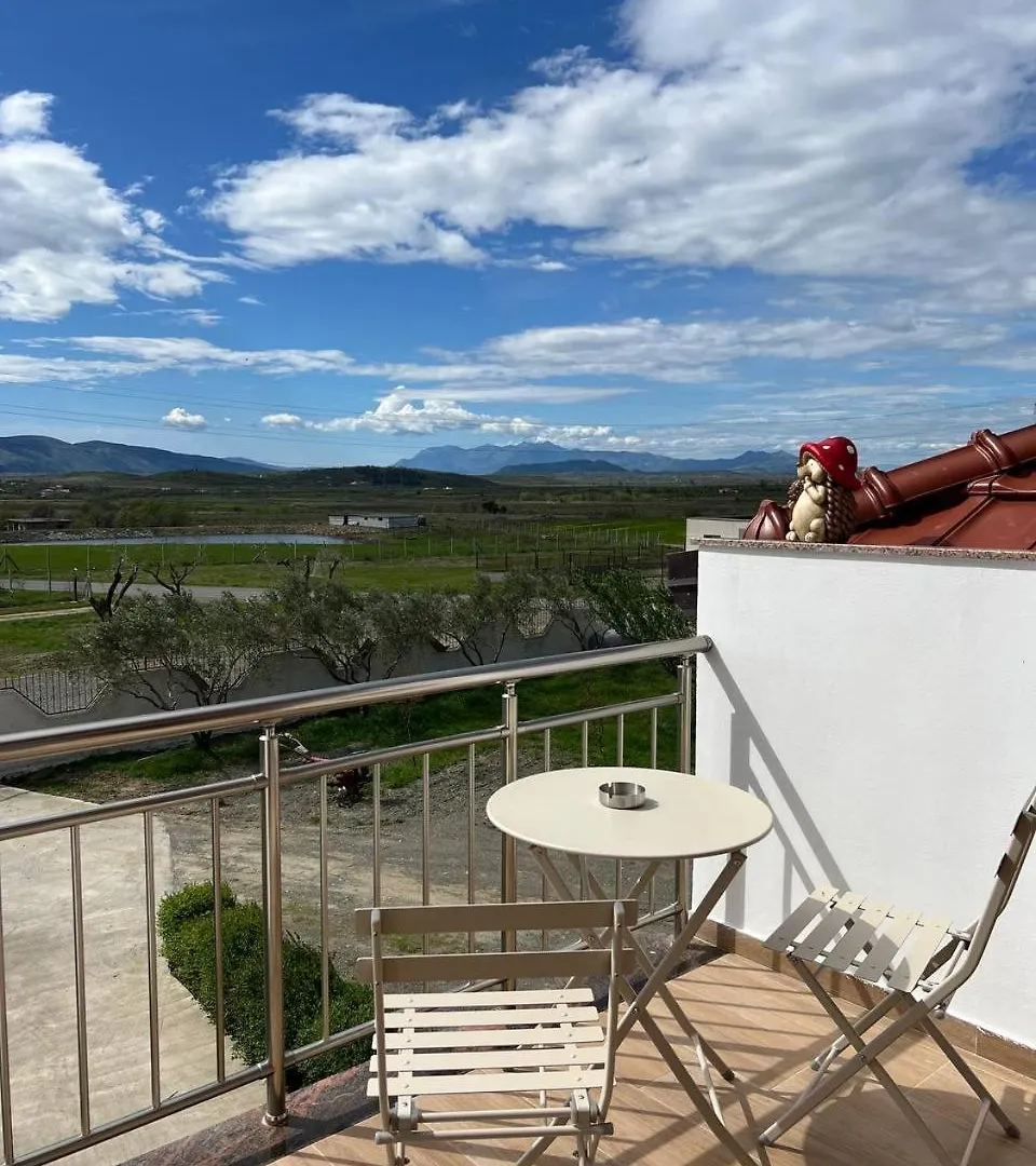 Tringa Guesthouse - Mrizi I Zanave Fishte Bed & Breakfast
