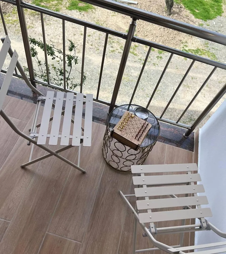 Tringa Guesthouse - Mrizi I Zanave Fishte Bed & Breakfast