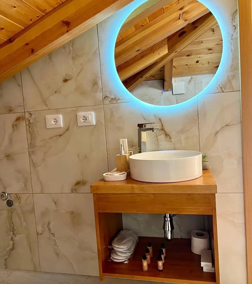 Tringa Guesthouse - Mrizi I Zanave Fishte 0*,